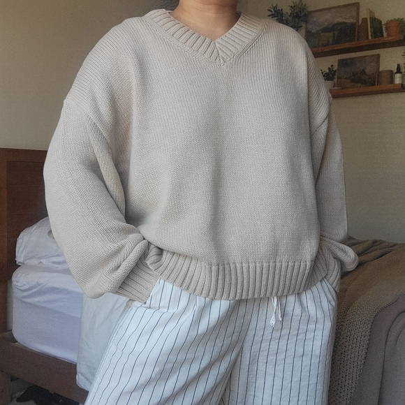 (sold) BUNDLE x2: 100% cotton knit oversized v-neck beige + strawberry pink, L - Picture 10 of 10